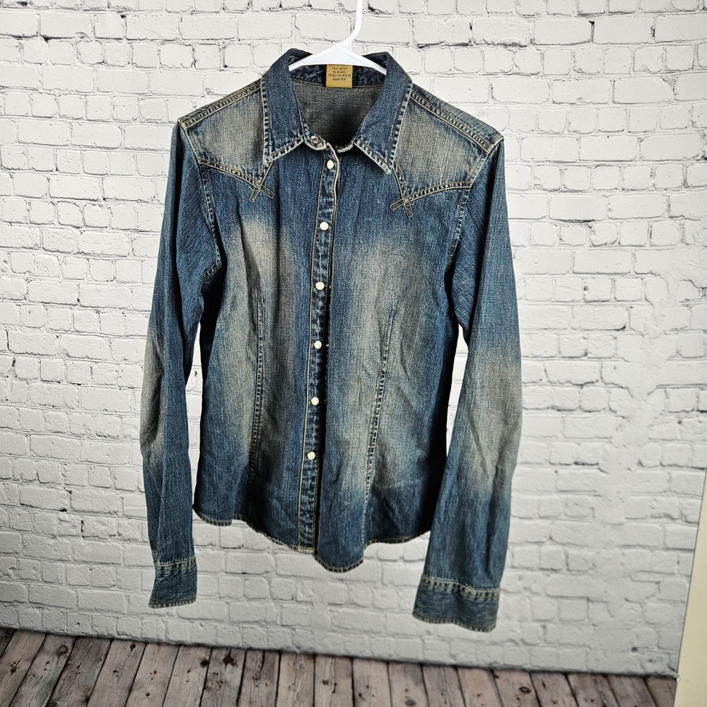 BKE Denim Womens Medium Wash Western Snap Button Down Shirt L61448 Size M
